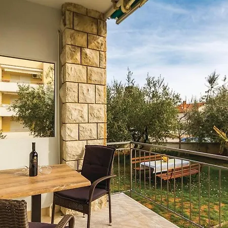 Olive Garden I Apartment Medulin